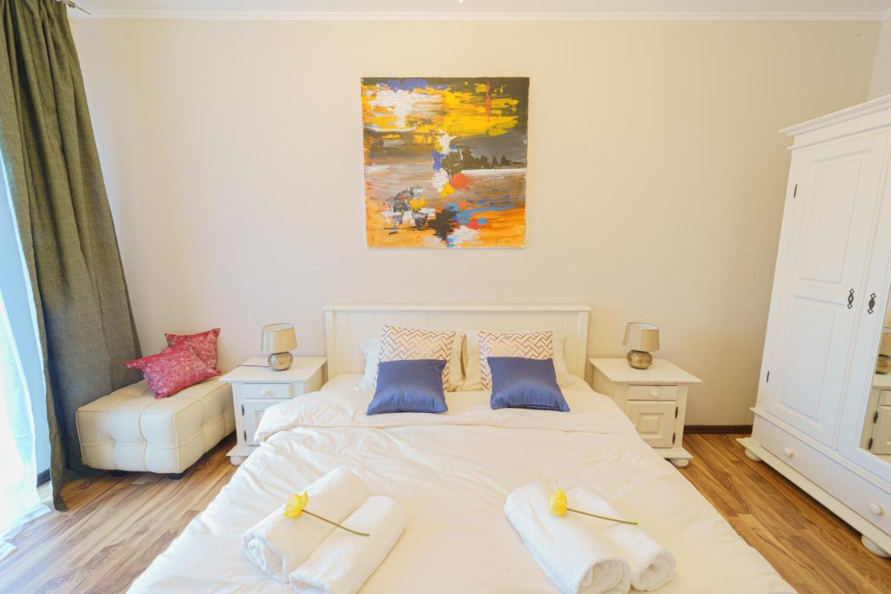 5* Mansion In City Center คลูจ-นาโปกา ภายนอก รูปภาพ