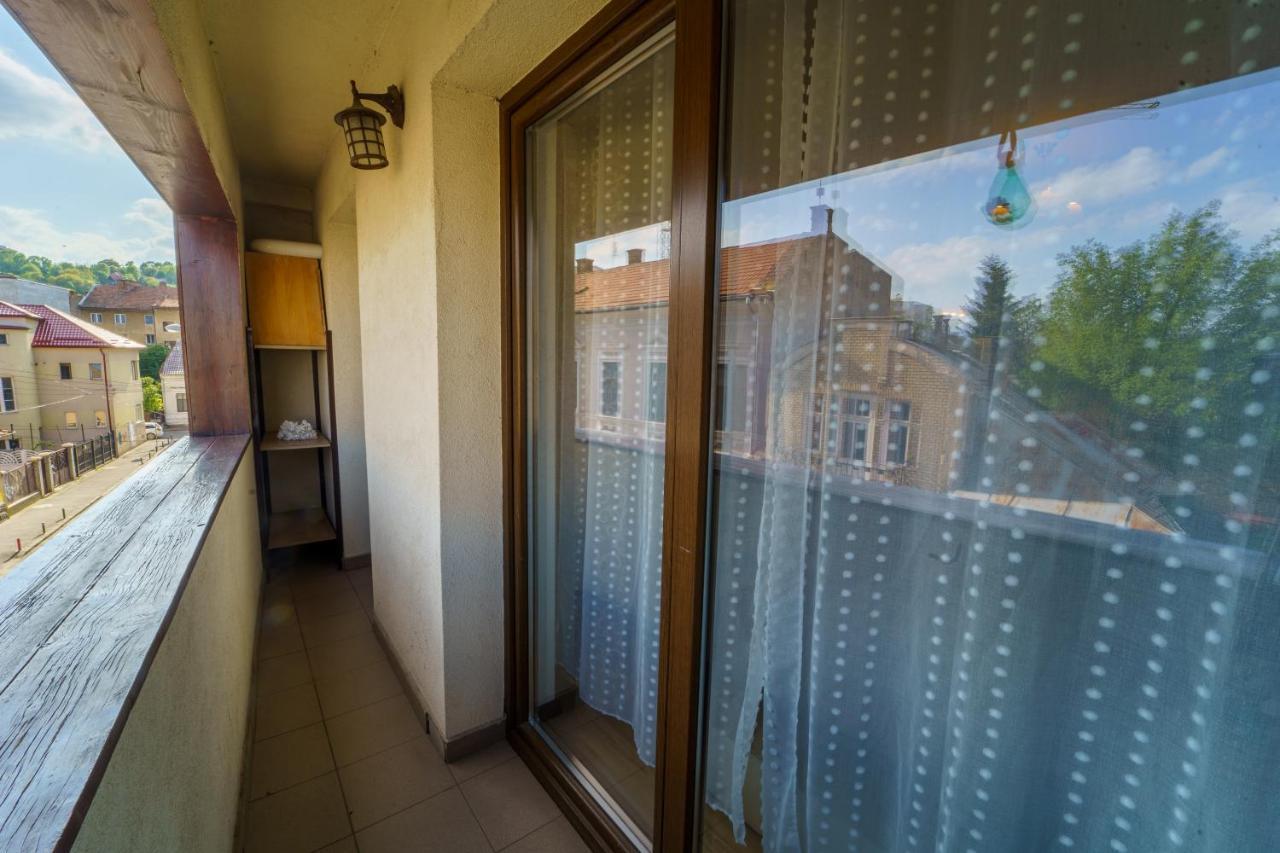 5* Mansion In City Center คลูจ-นาโปกา ภายนอก รูปภาพ