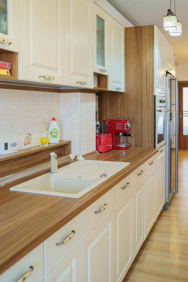 5* Mansion In City Center คลูจ-นาโปกา ภายนอก รูปภาพ